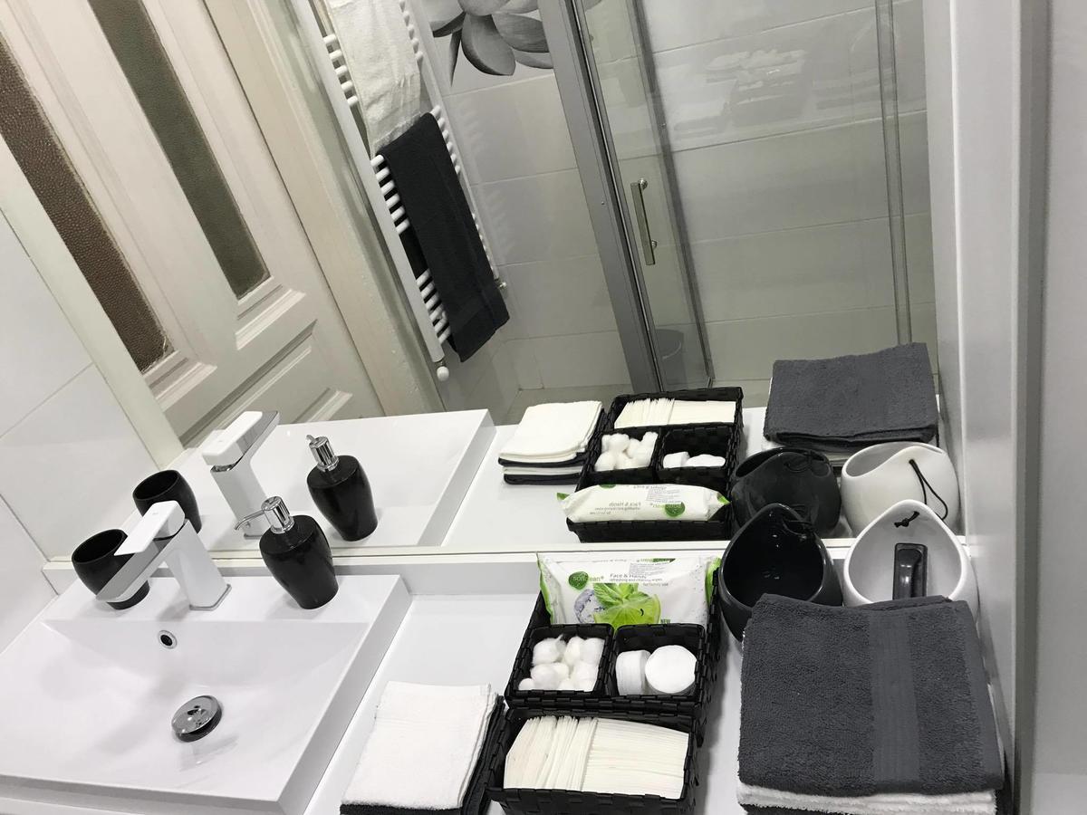 Manyi Apartman Дебрецен Екстериор снимка